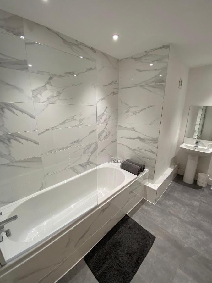 High Street Stylish City Centre Apartment, 2 Bed Perth Ngoại thất bức ảnh